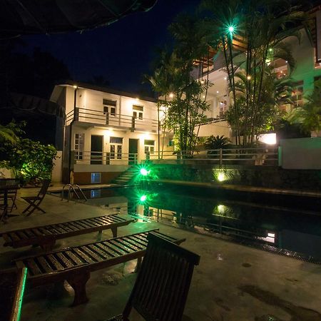 Sleek Hotel Kegalle Exterior foto