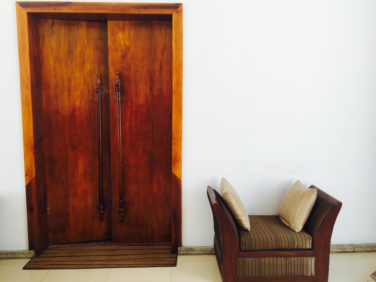 Sleek Hotel Kegalle Exterior foto